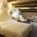 ベッド・アンド・ブレックファスト M クラブ デ ラックス B＆b 4*