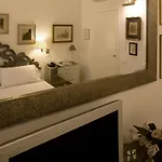 ベッド・アンド・ブレックファスト M クラブ デ ラックス B＆b