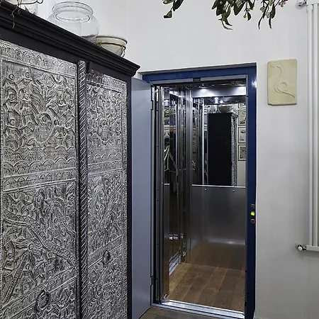 M Club De Luxe 2* ראבנה