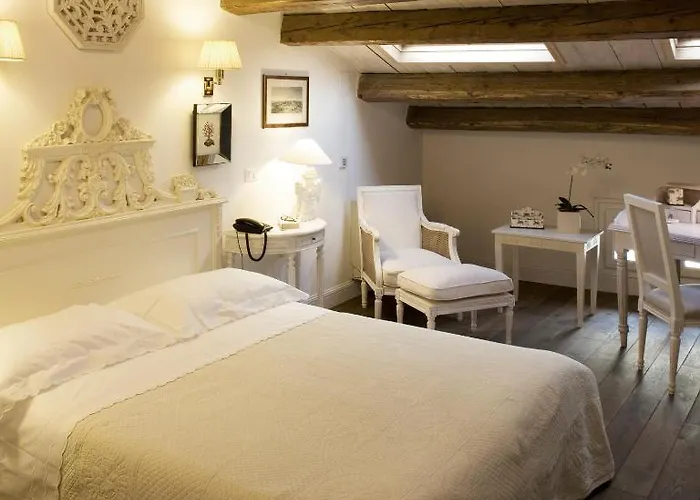 ベッド・アンド・ブレックファスト M クラブ デ ラックス B＆b 4*