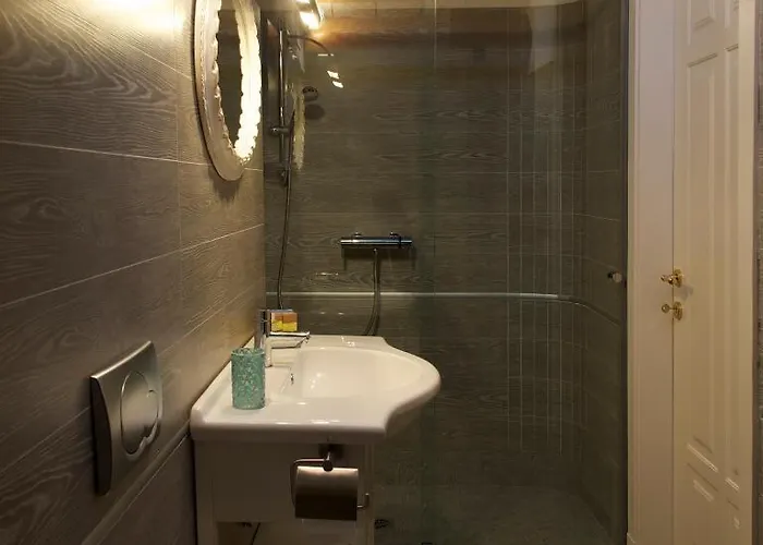 Bed & Breakfast M Club De Luxe 4*