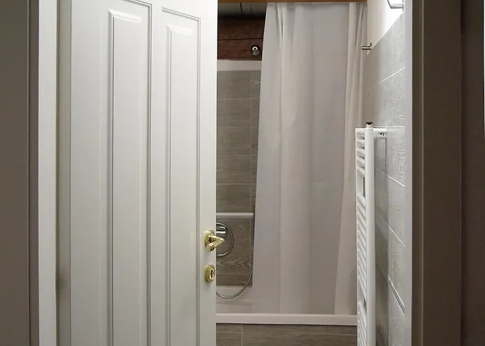 M俱乐部德卢克斯住宿加早餐酒店 住宿加早餐酒店 4*